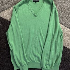 Express Men's Vibrant Green Italian Merino Wool V-Neck Sweater